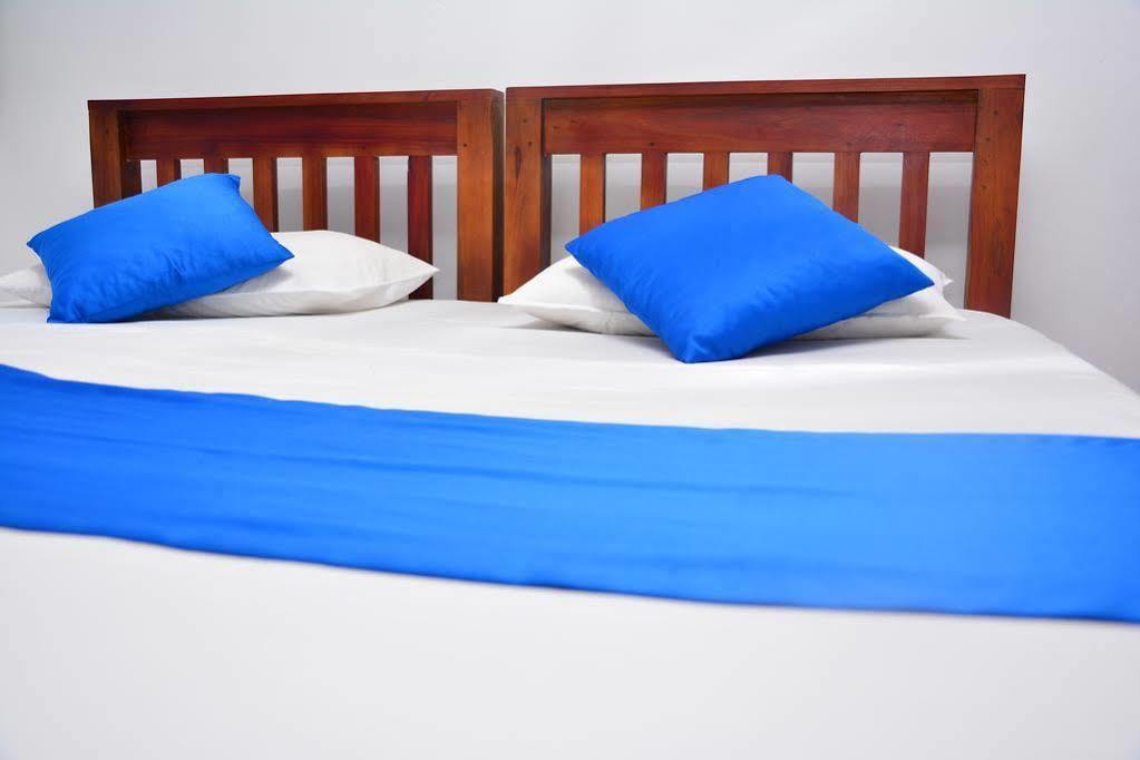 Thisara Guest House 폴로나루와 외부 사진